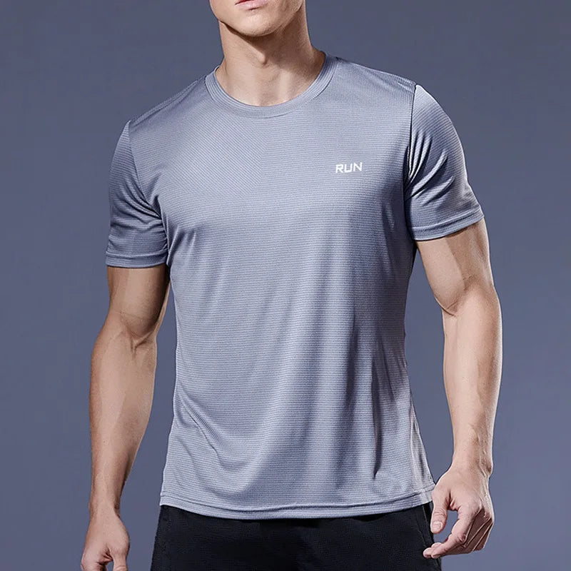 Maglia Sportiva Uomo Asciugatura Rapida – T-Shirt Compressione per Running, Calcio e Fitness