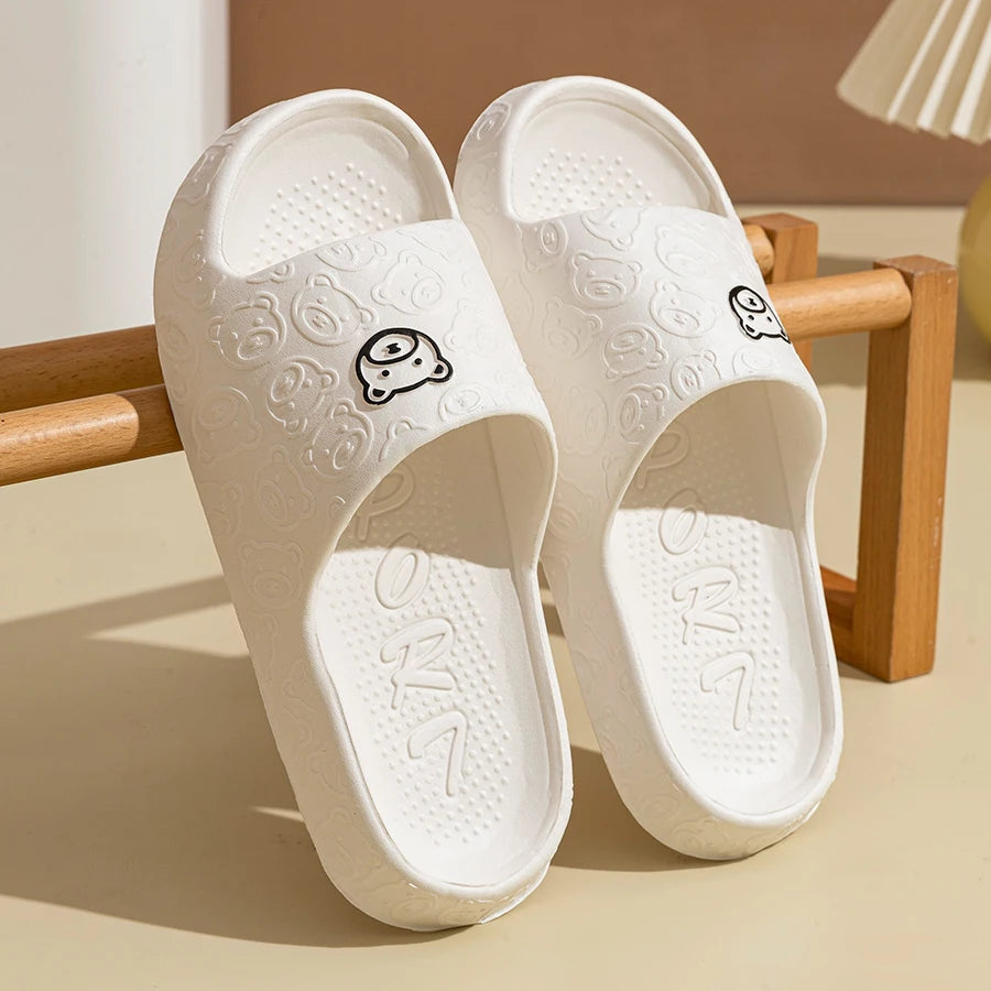 Little Bear Print Slippers – Unisex Indoor & Outdoor Sandals