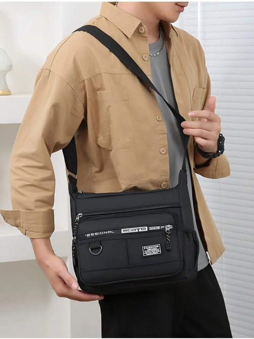 Borsa a Tracolla Uomo in Oxford – Messenger Bag Casual con Tasche Multiple