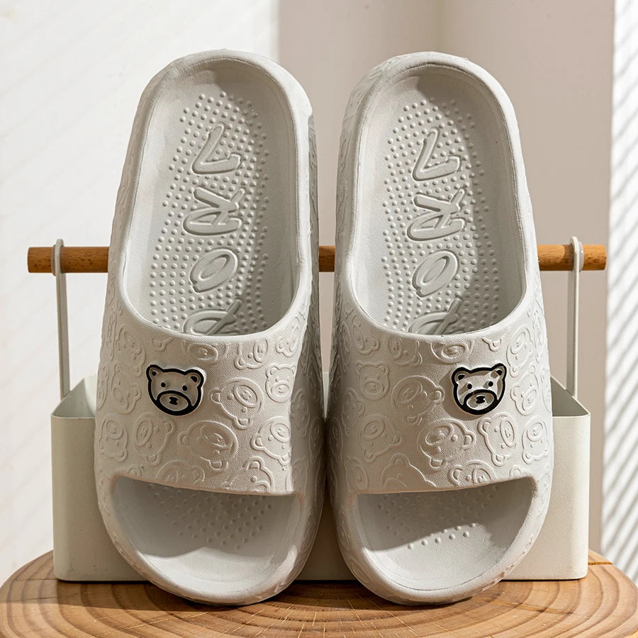Little Bear Print Slippers – Unisex Indoor & Outdoor Sandals