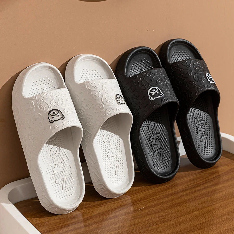 Little Bear Print Slippers – Unisex Indoor & Outdoor Sandals