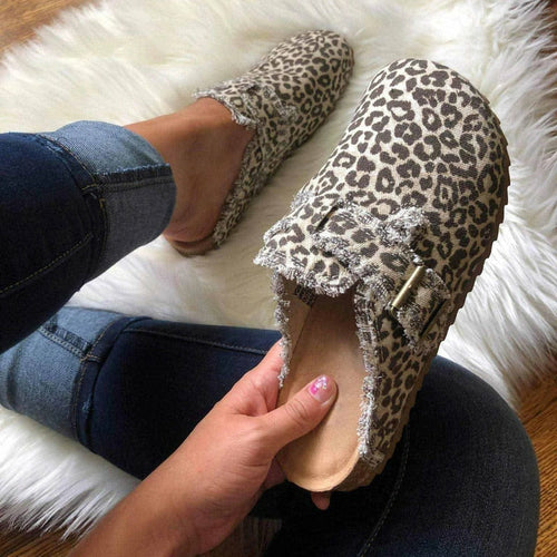 Canvas Loafer Clogs — Women's Vintage Flat Heel