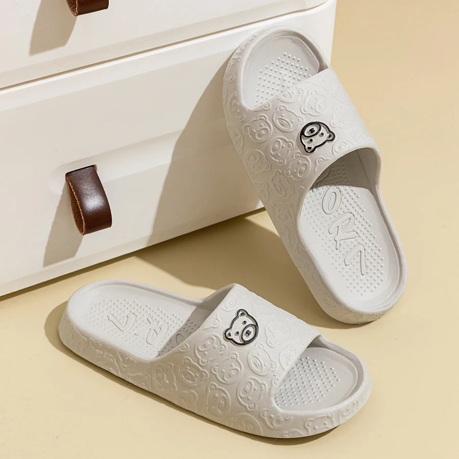 Little Bear Print Slippers – Unisex Indoor & Outdoor Sandals