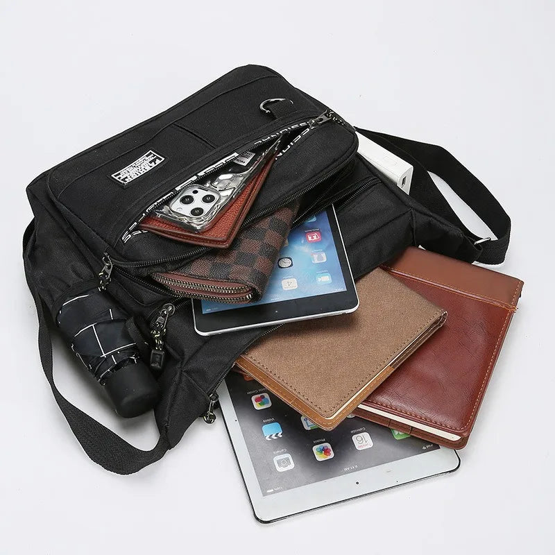 Borsa a Tracolla Uomo in Oxford – Messenger Bag Casual con Tasche Multiple