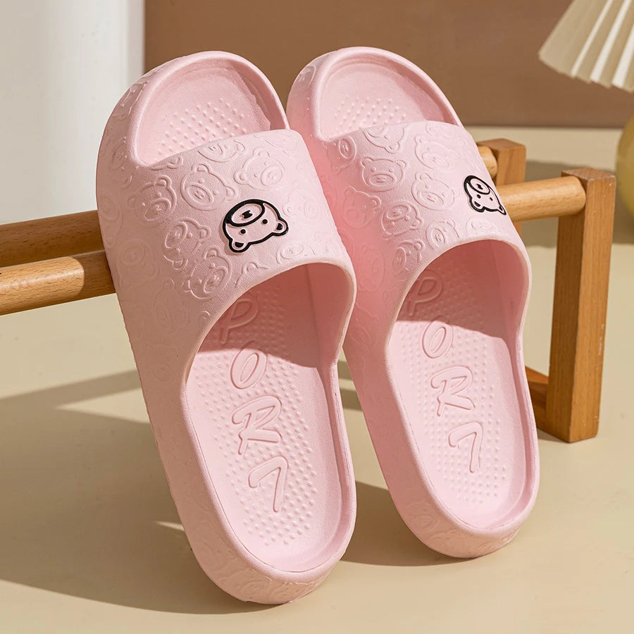 Little Bear Print Slippers – Unisex Indoor & Outdoor Sandals