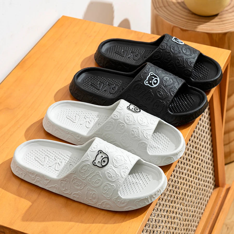 Little Bear Print Slippers – Unisex Indoor & Outdoor Sandals